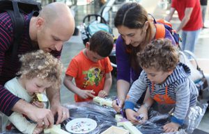 הפנינג למשפחות - חוויה בלתי נשכחת עם ידיים יוצרות